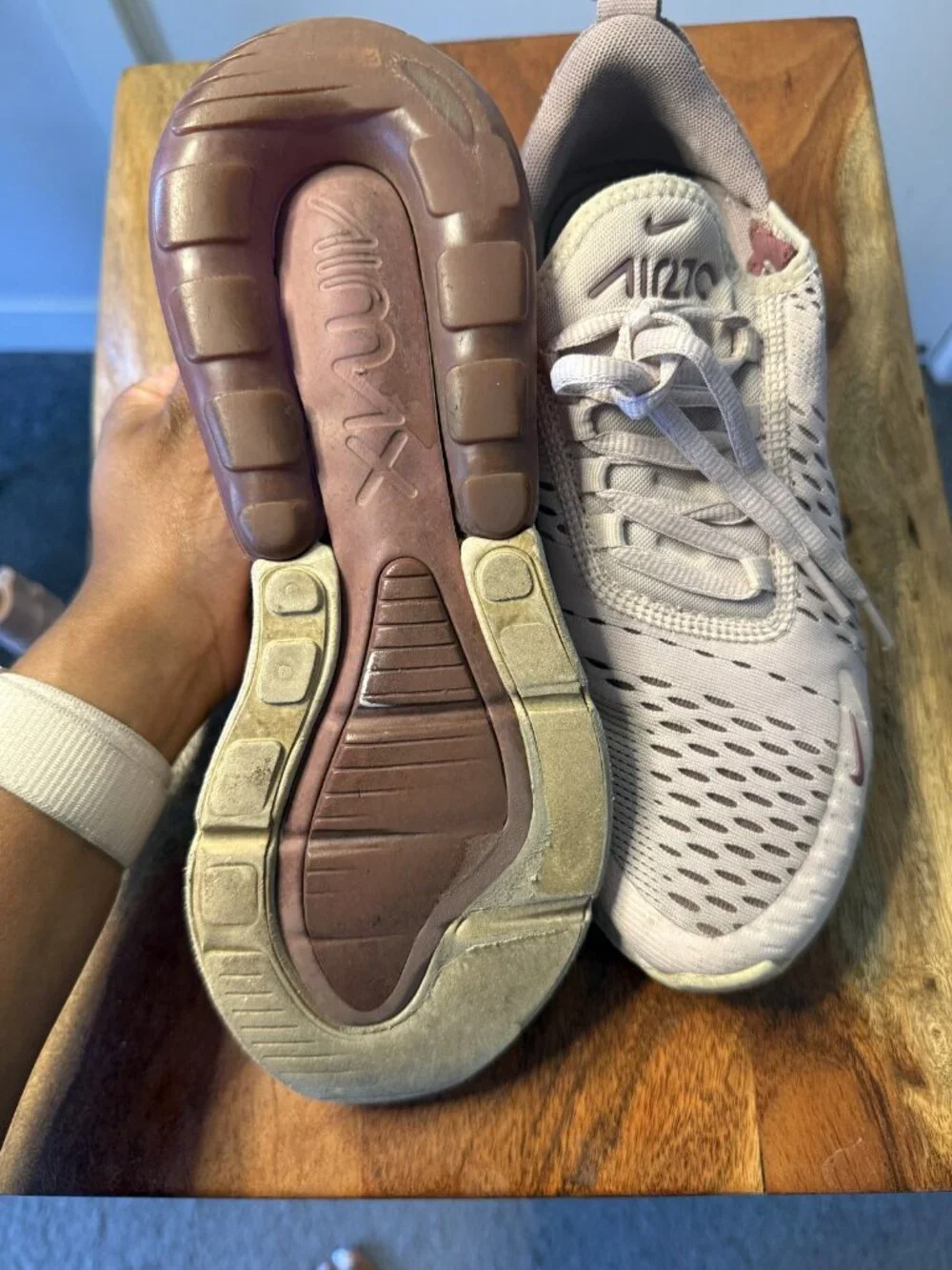 Nike Air Max 270 Beige Sneakers